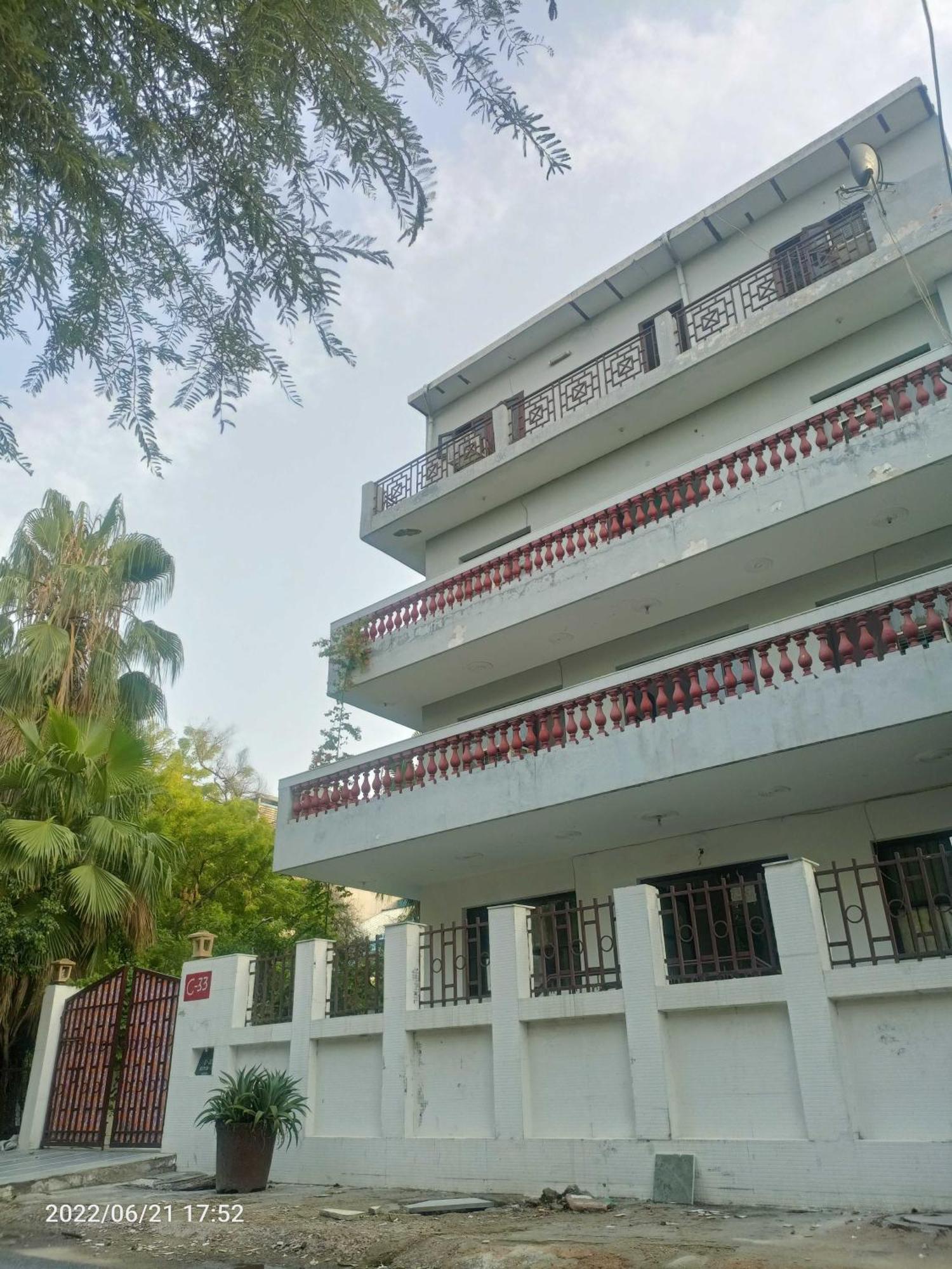 מלון נוידה Oyo Metro View Residency Near Snow World מראה חיצוני תמונה